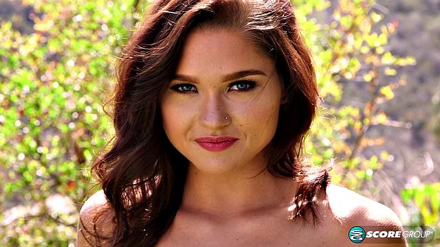 Zoe Bloom Gets Sun on Her Buns and Tits