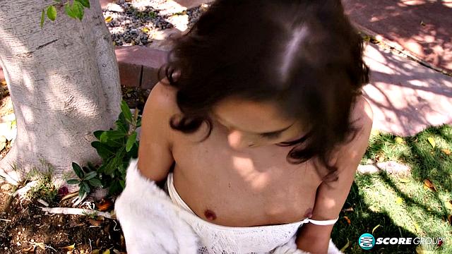 Zoe Bloom Gets Sun on Her Buns and Tits