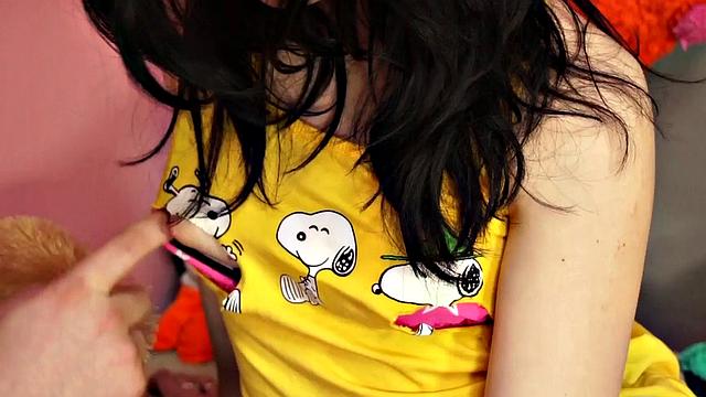 Парень жестко выебал бритую киску своей взрослой подруги