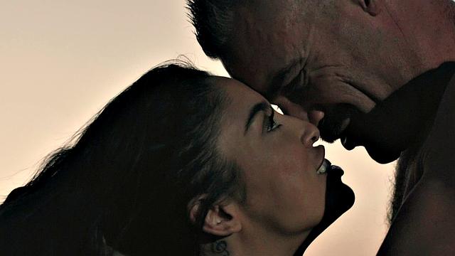 Vanessa Sky - Sunset Penetration
