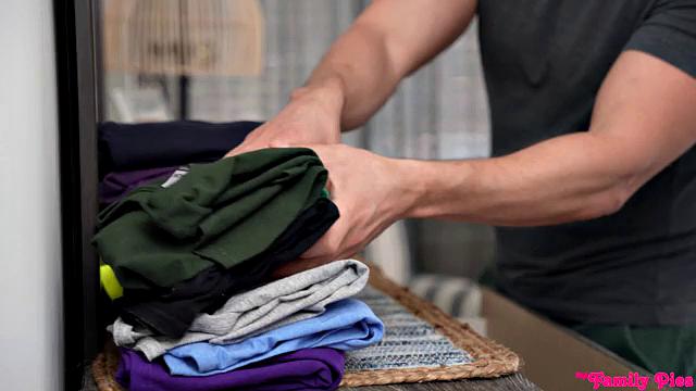 Putting In Work For My Stepsister - S31:E1