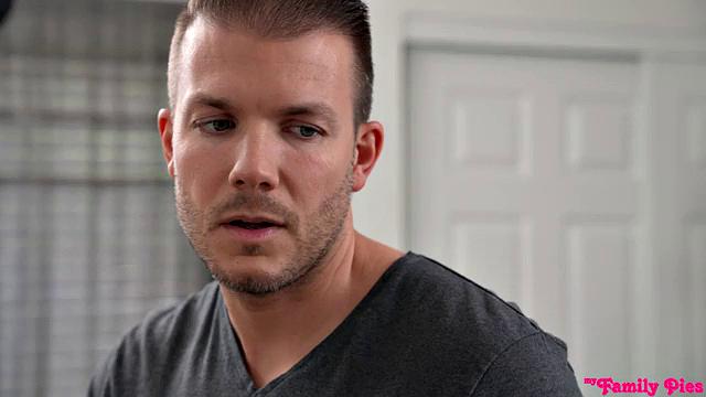 Putting In Work For My Stepsister - S31:E1