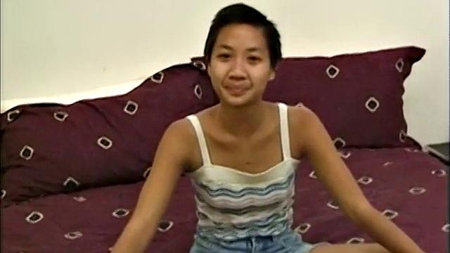 Deep Inside Dirty Debutantes #13 Yumi Lai