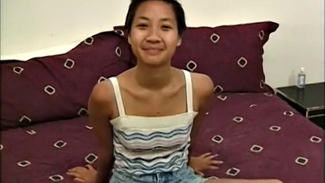 Deep Inside Dirty Debutantes #13 Yumi Lai