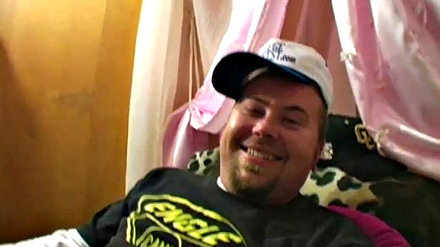 Spex slut preggo sucks on college dick