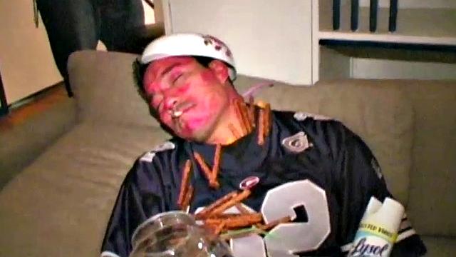 Spex slut preggo sucks on college dick