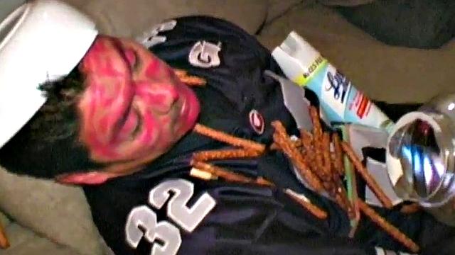 Spex slut preggo sucks on college dick