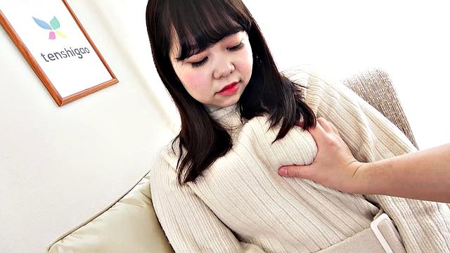 Amateur Japanese model Miwa Ichikawa has the darkest