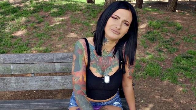 Inked babe picked up outdoors for sex after sucking dick