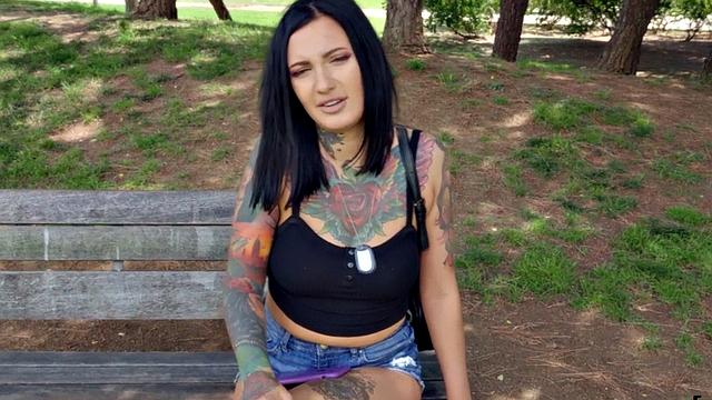Inked babe picked up outdoors for sex after sucking dick