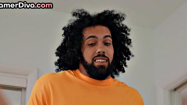 Geeky gaming cowgirl