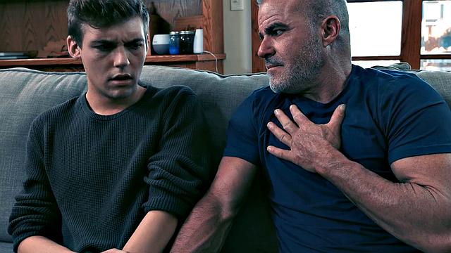 Stepdad barebacks stepson's tattooed BF in taboo 3some