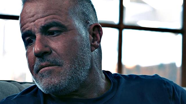 Stepdad barebacks stepson's tattooed BF in taboo 3some