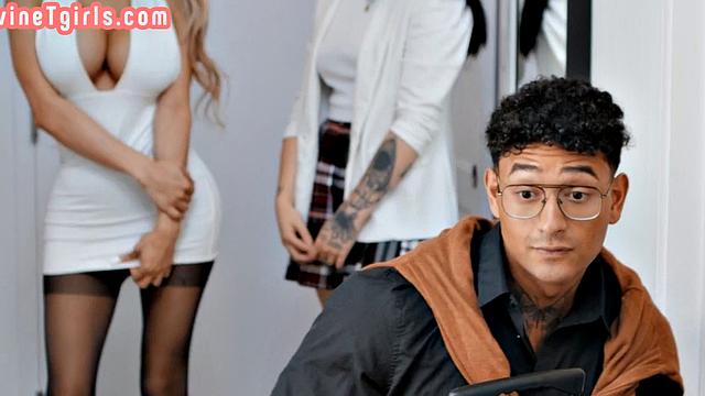 Curvy trans in stockings doggystyled by her BF