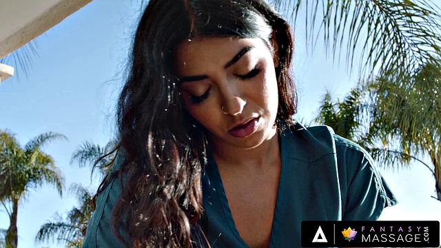 FANTASY MASSAGE - Hot Babe Vanna Bardot Fucks With Masseuse Jasmine Sherni In A Resort