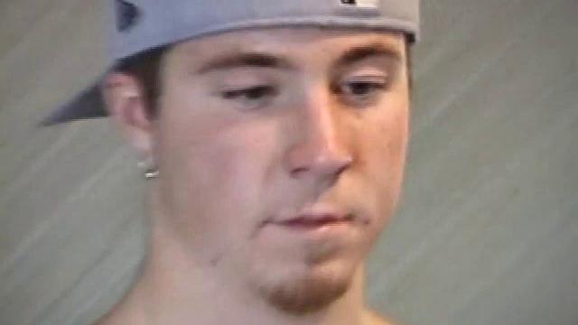 Кори Вудолл дрочит мощно и заливает всё спермой