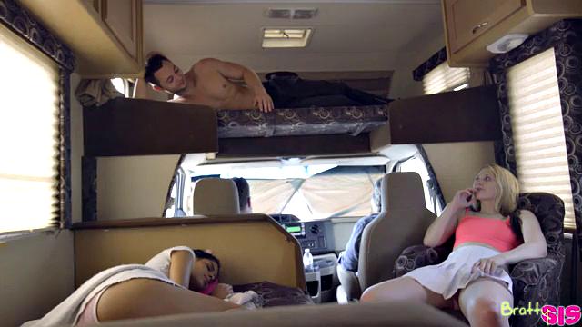 Road Trip Episode 2 - Season 3, Episode 3