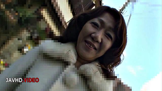 Eriko Nishimura teases with toys and seductive pov passion in an intimate japanese milf session