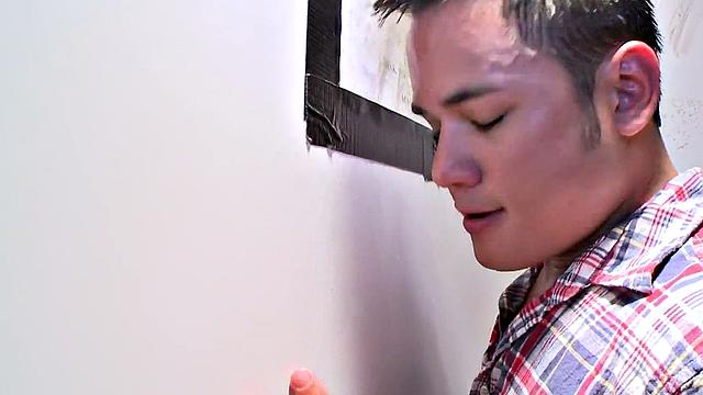 Facial loving gay sucks str8 in secret gloryhole