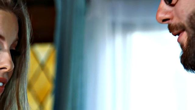 Curvy babe loves to be assfucked in doggystyle