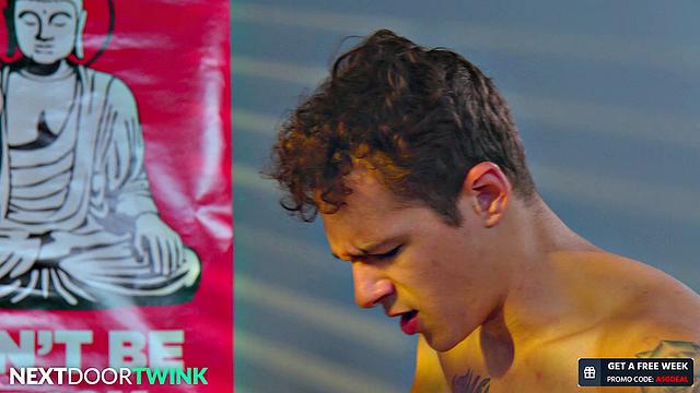 Cute Twink Railed By College Crush - NextDoorTwink