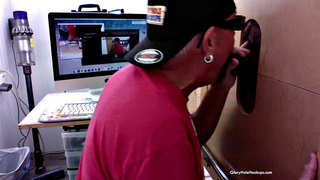 Ebony Gloryhole Sucking