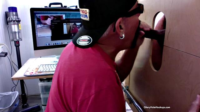 Ebony Gloryhole Sucking