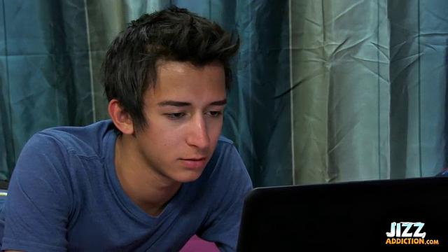 Thirsty Daniel Takes a Hot Load - Chris Jett & Daniel Claymoore
