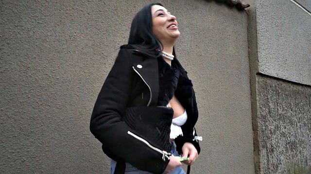 Big booty babe fucked in public