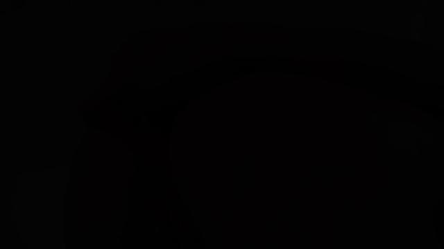 Busty Beauty Kira Queen