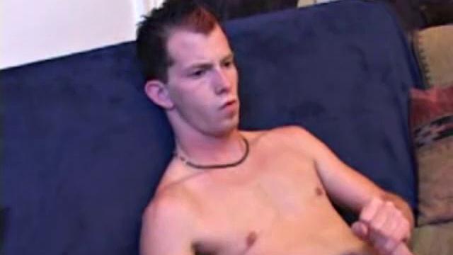 Raven Jacks His Meat