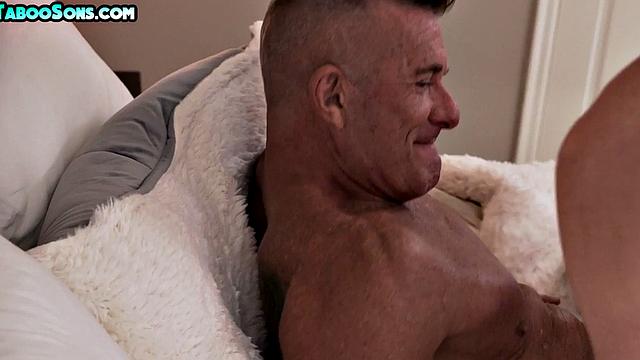 21yo stepson bareback fucked by mature stepfather