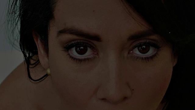 Sexy South-American Candela