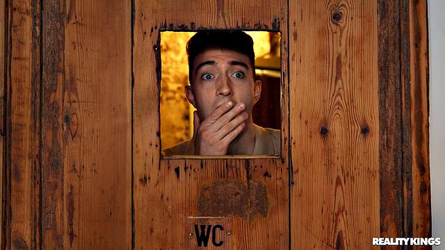 Getting freaky at the laundromat