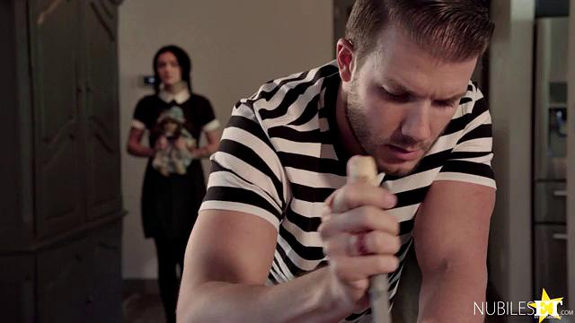 The Creepy Step Family - S3:E3