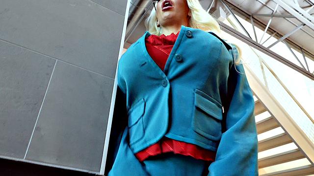 Stepmom's Little Helper