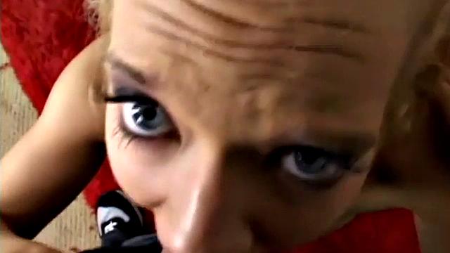 Rough blonde hottie takes cock deep in her pussy