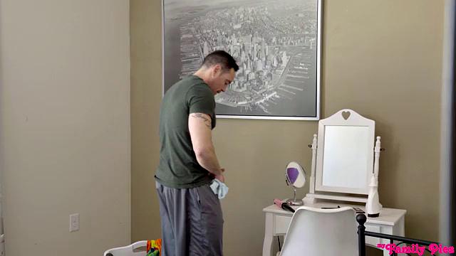 алексис фоукс и алекса грейс устраивают жаркую разборку с глубоким минетом и кончей внутрь