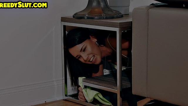 Greedy bigbooty babe gets pussy rammed by BF