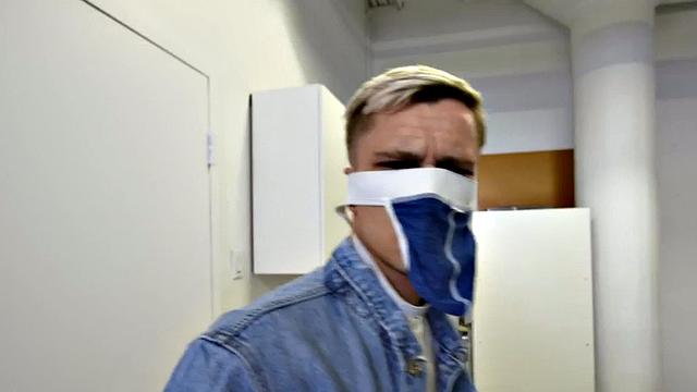 Police officer 3some pounded at the station