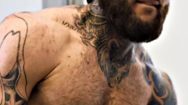 Police officer 3some pounded at the station