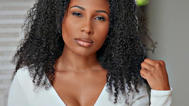 Naked: Olivia & Will