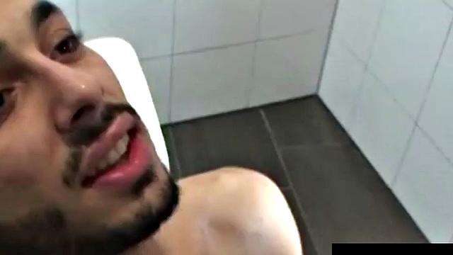 Hung euro stud cums after breeding ass