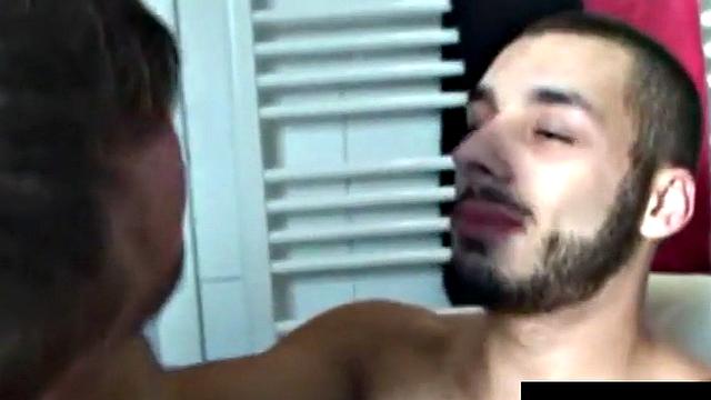 Hung euro stud cums after breeding ass