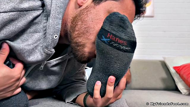 Jaxtons' Wide Feet Worshiped - Jaxton