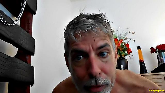 The Puzzling Case of the Shrinking Pervert - Richard Lennox