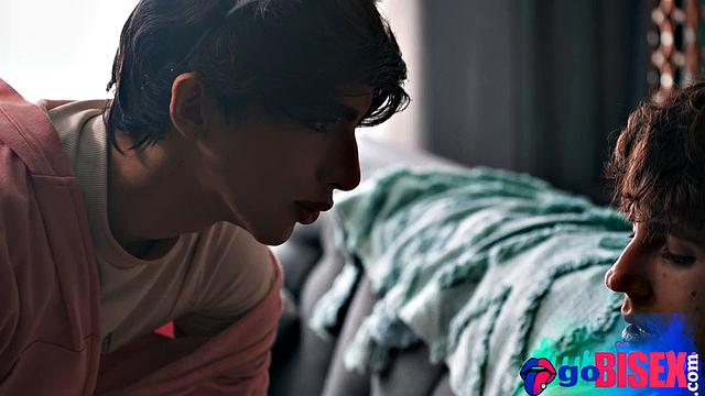 Bisex bigass slut pleases 2 lucky guys