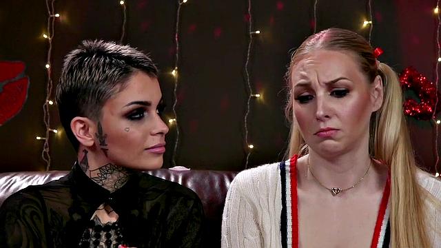 Inked Mistress Fingering and Toying her Submissive