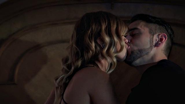 Sinful big booty bae gagging on BF's cock before fucking him