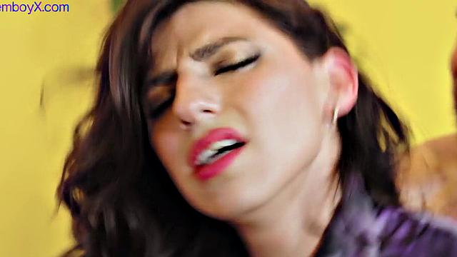 Gym femboy bending and getting ravaged